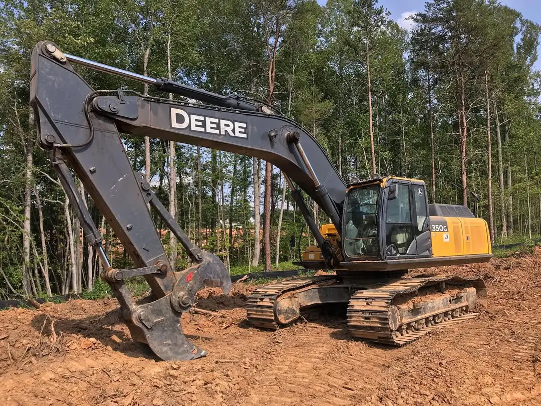Excavator Wood Shear on John Deere 350G - Solesbee's Equipment